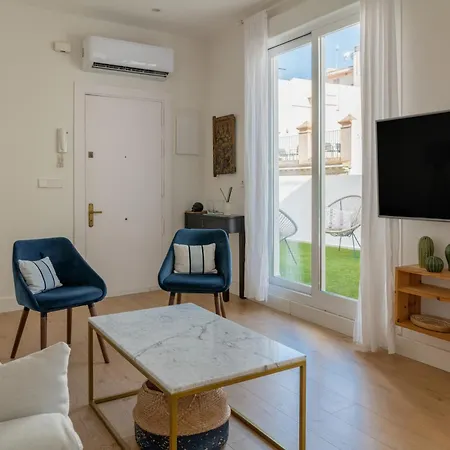 Luminoso Atico Con Terraza Privada Junto A La Catedral 公寓 *